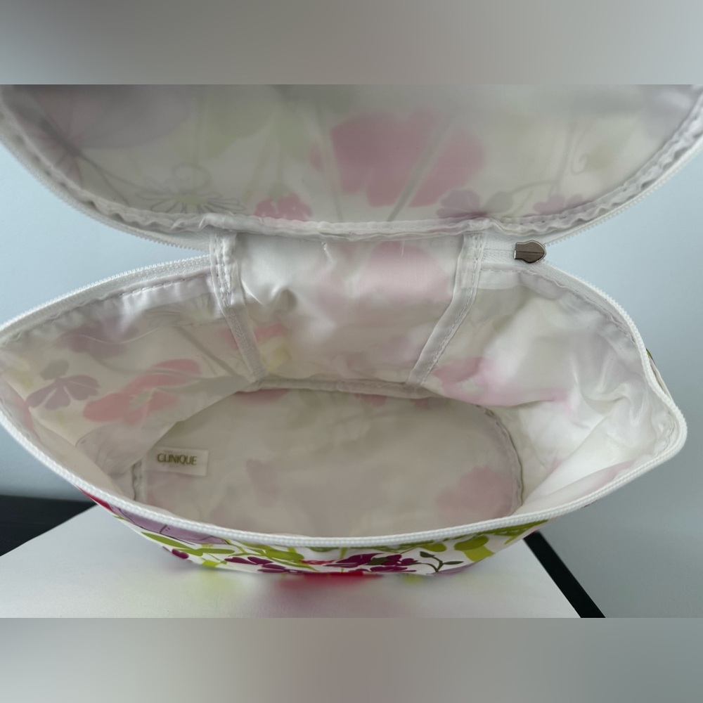 Clinique vintage cosmetics makeup travel bag (1 of 2) NWT floral butterflies - Picture 3 of 7